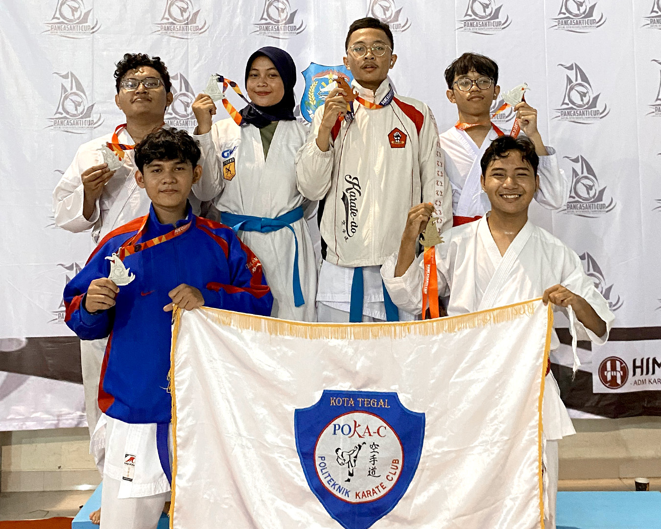 Mahasiswa Poltek Harber Borong Juara Karate Se-Jateng