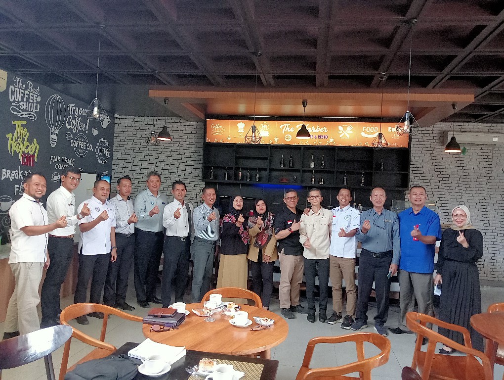 Perhotelan Poltek Harber Adakan FGD General Manager Hotel se-Pantura